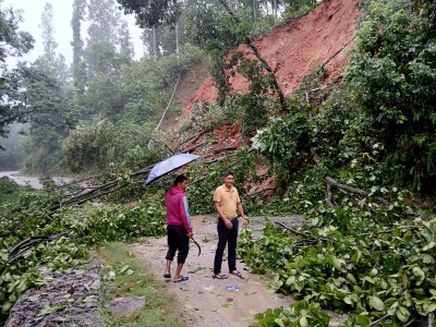 बाढी पहिरोमा परेर हालसम्म ९ जनाको मृत्यु