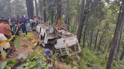 कावासोतीमा जिप दुर्घटना, दुई जनाको मृत्यु, २८ जना घाइते