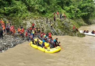 त्रिशूली नदीमा बेपत्ता बस र यात्रुको खोजी गर्न चीनसँग पनि सहयोग माग्दै सरकार