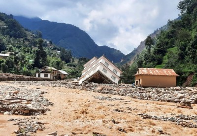 बाढी-पहिरो : काभ्रेमा सरकारी राहत प्रदान गर्न टोली परिचालन