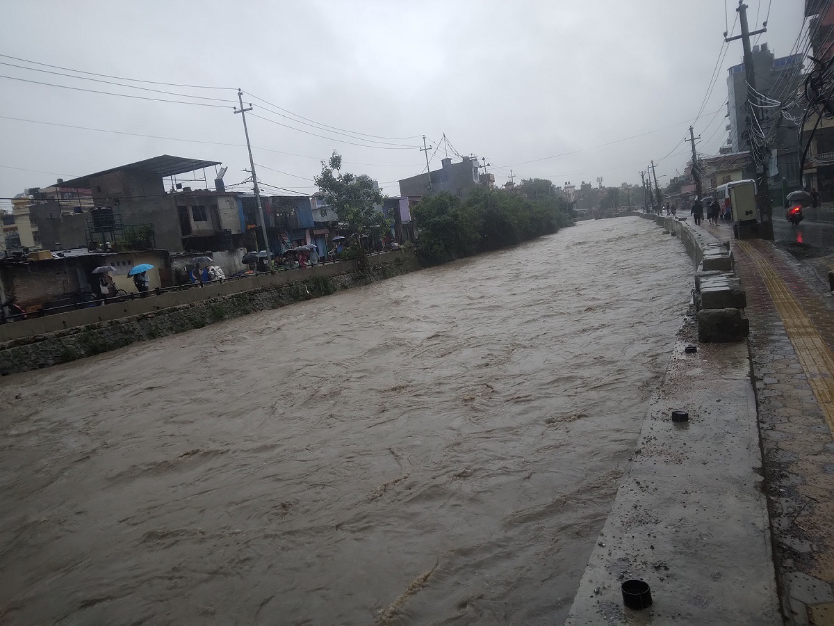 पहिरोले पुरिँदा काठमाडौंको नागार्जुनमा एक जनाको मृत्यु